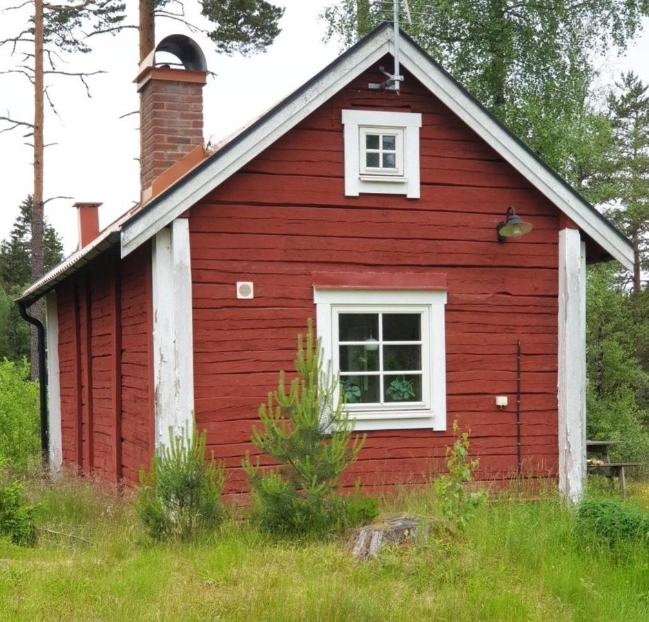 Cabin Near Lake And Beautiful Nature Reserve. Bodafors Exterior photo